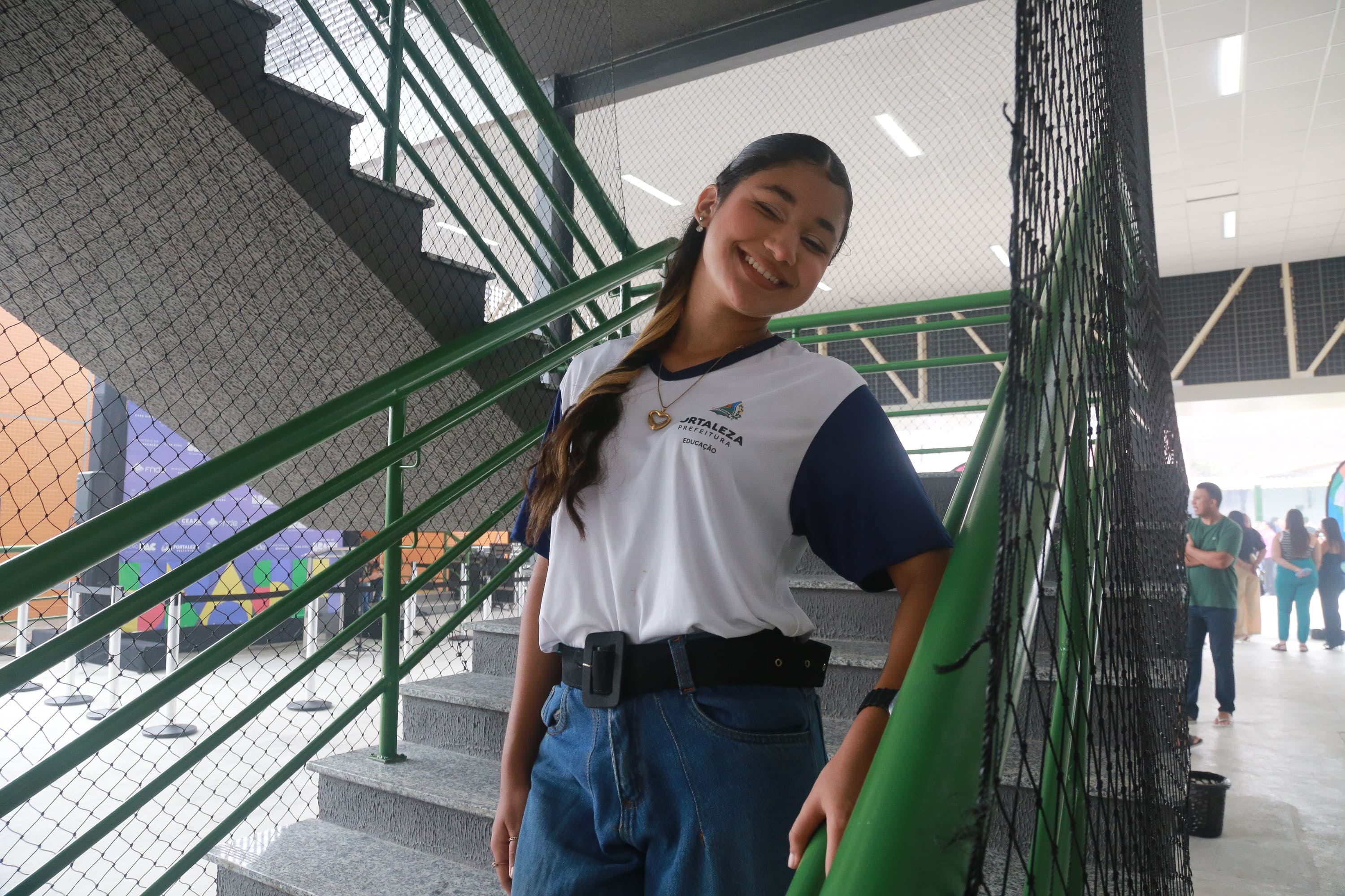 A aluna Hayla Facundo, do 7º ano, faz parte da primeira turma matriculada na nova escola. Esta é sua primeira experiência no ensino em tempo integral (Foto: Kiko Silva)